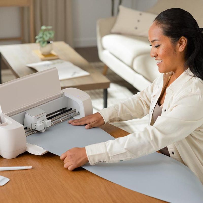 Cricut-Explore-4-Seashell-Loading-Material-1595-1280x1280 Cricut-Explore-4-Seashell-Loading-Material-1595-1280x1280